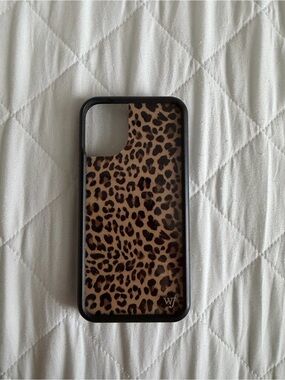 iPhone 16 plus wildflower case